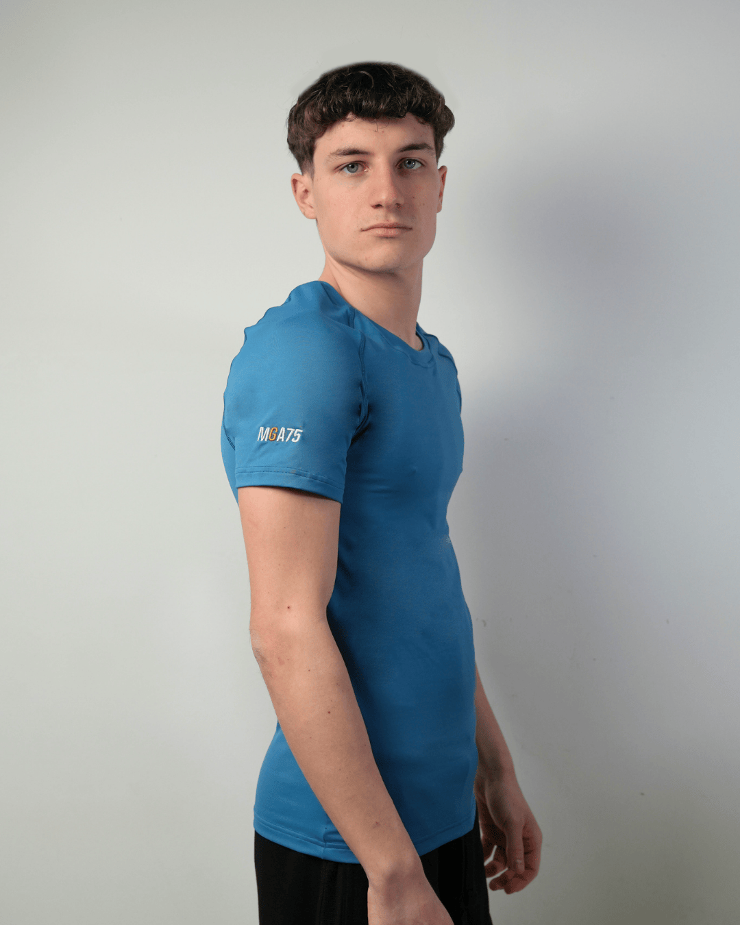 Maglia attillata azzurro chiaro